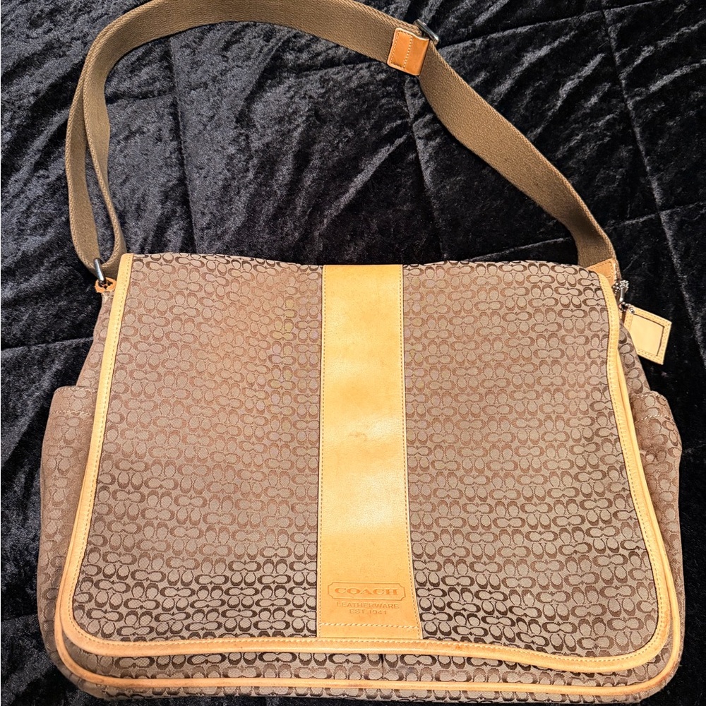 Coach Messenger Bag